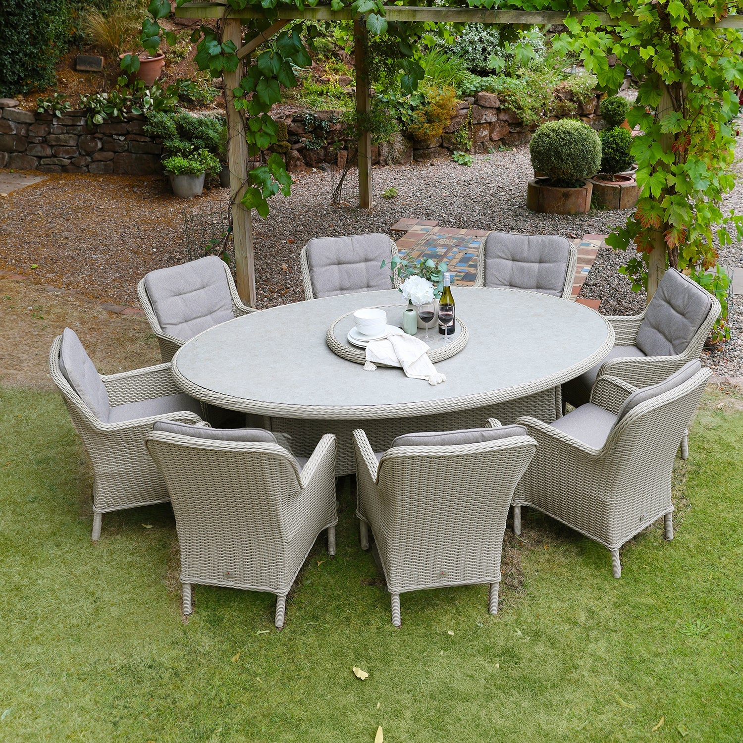 Cassano Dining and Lounge Sets