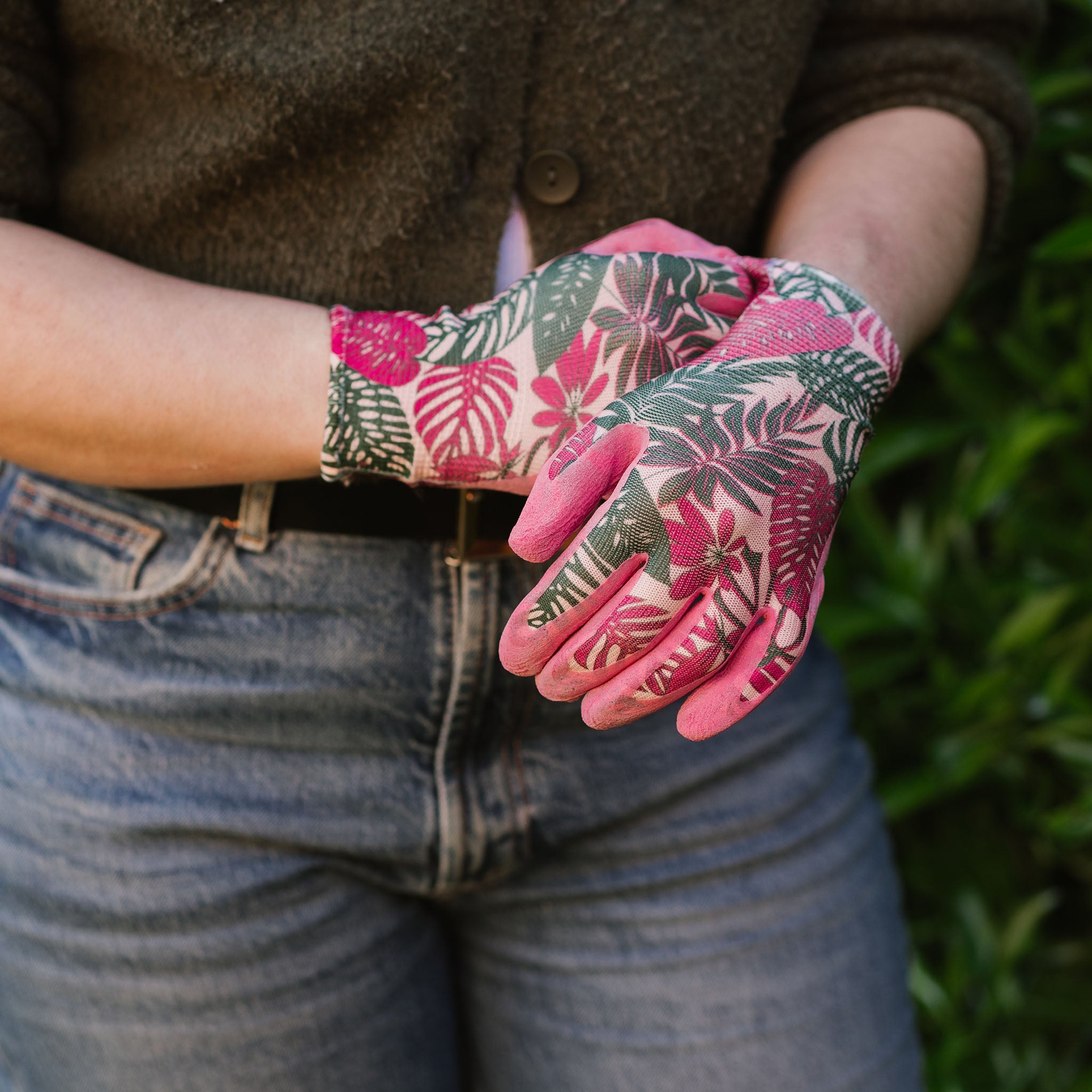 Botanical Print Weeding Gloves lifestyle