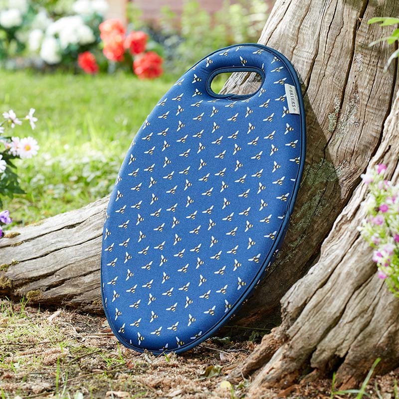 Ultra Kneeler Bees