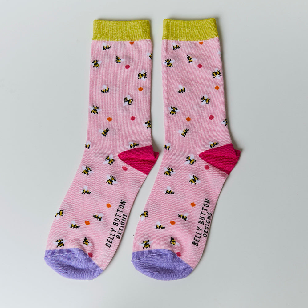 Bamboo socks with bee design