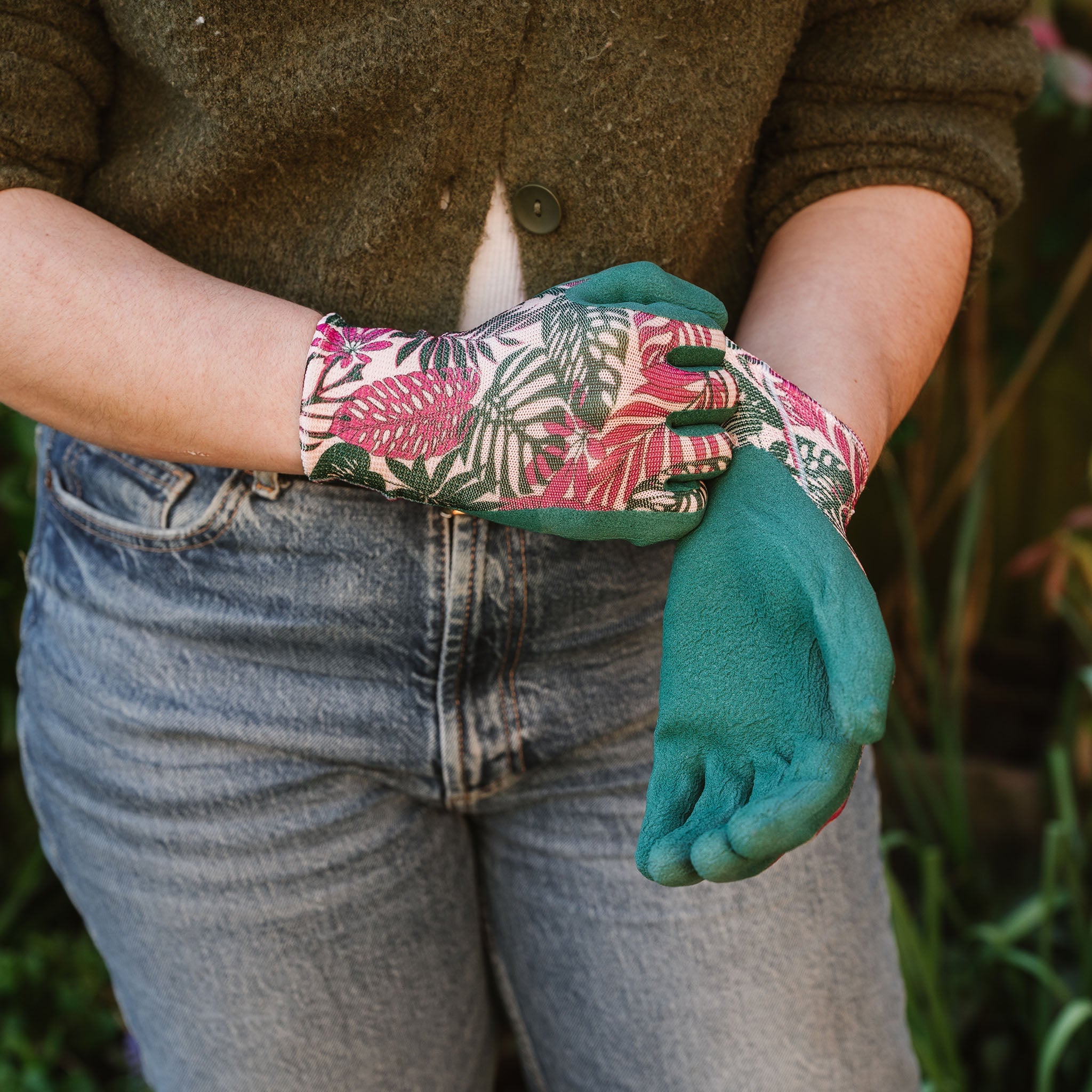 Botanical Print Weeding Gloves in use