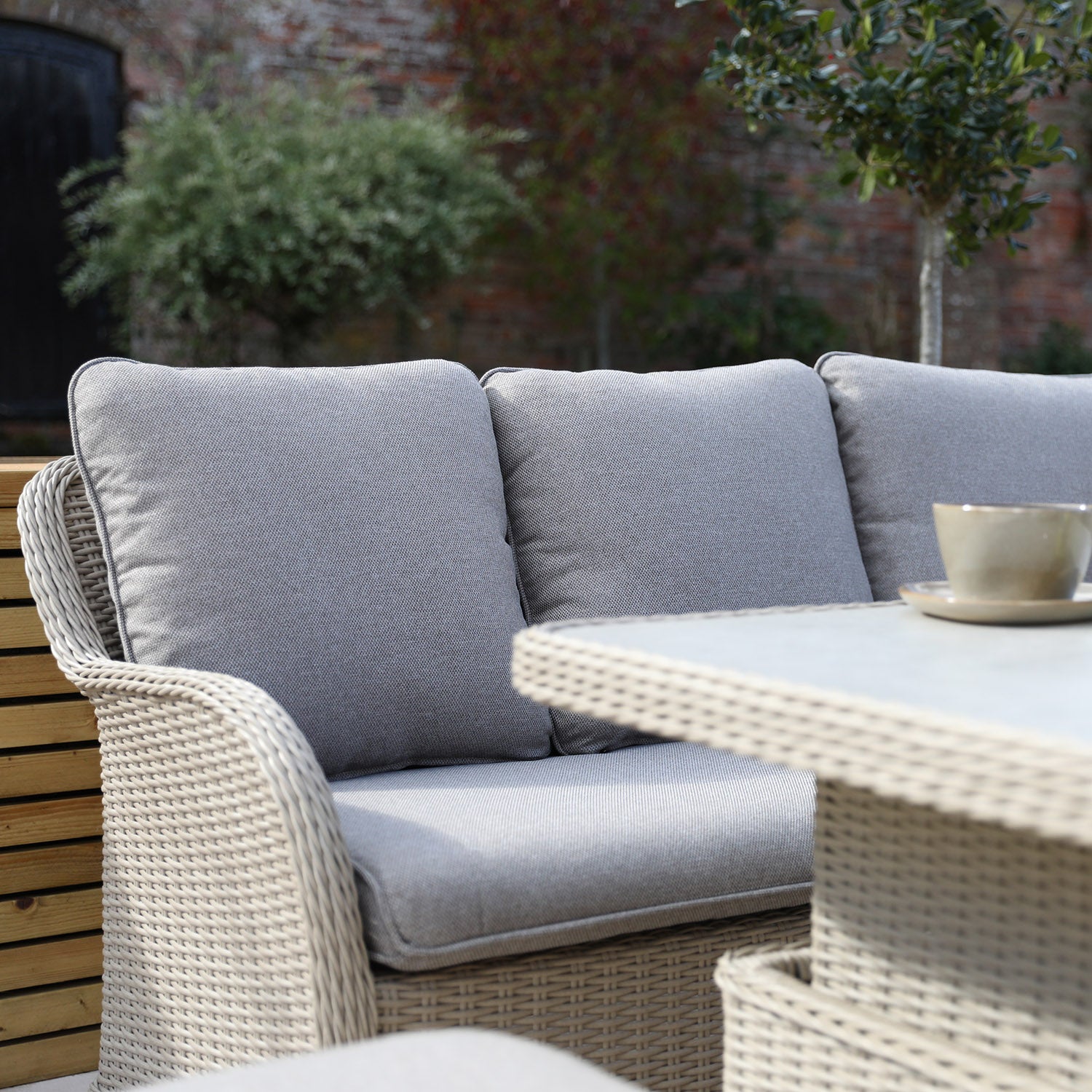 Cassano Mini Modular with 90cm Square Adjustable Table