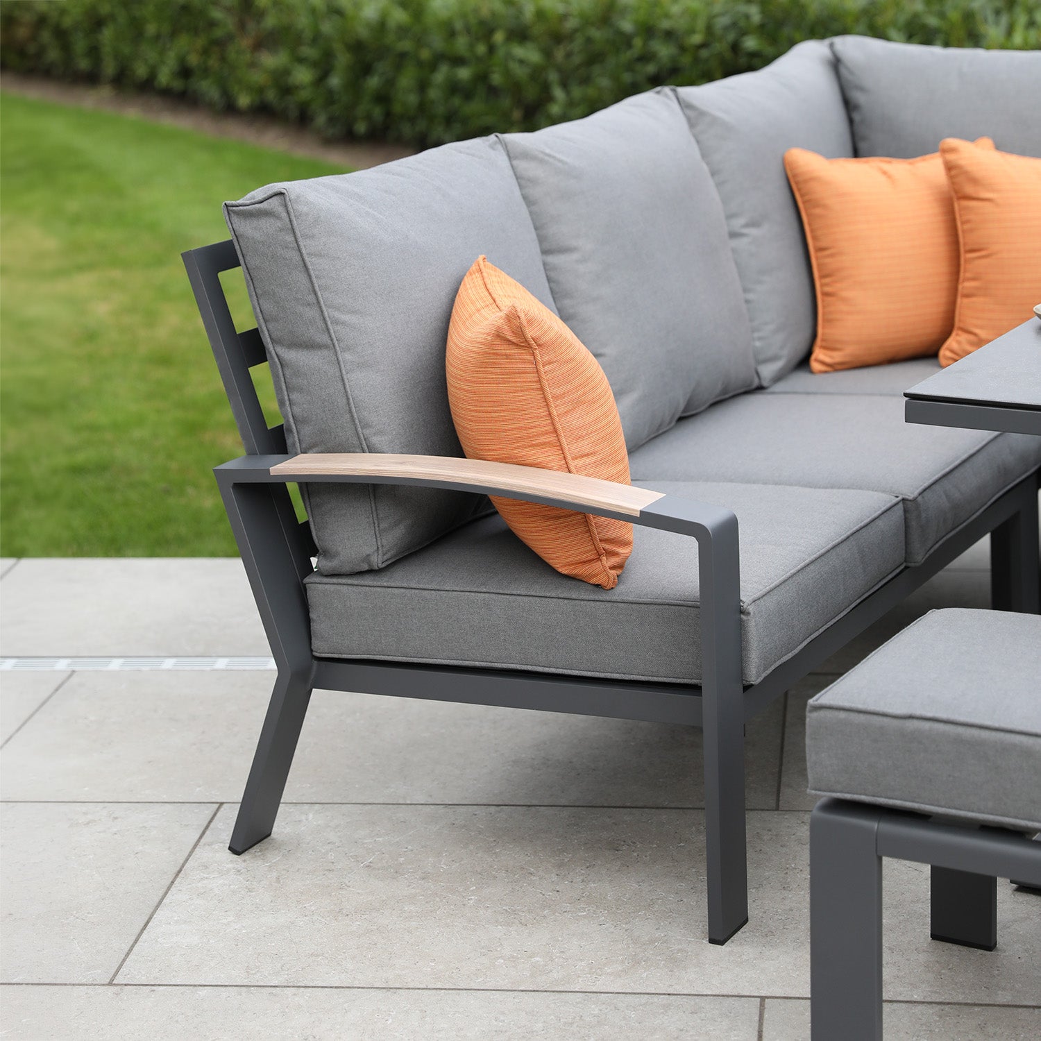 Atlanta Mini Modular Set with 90cm Square Adjustable Table