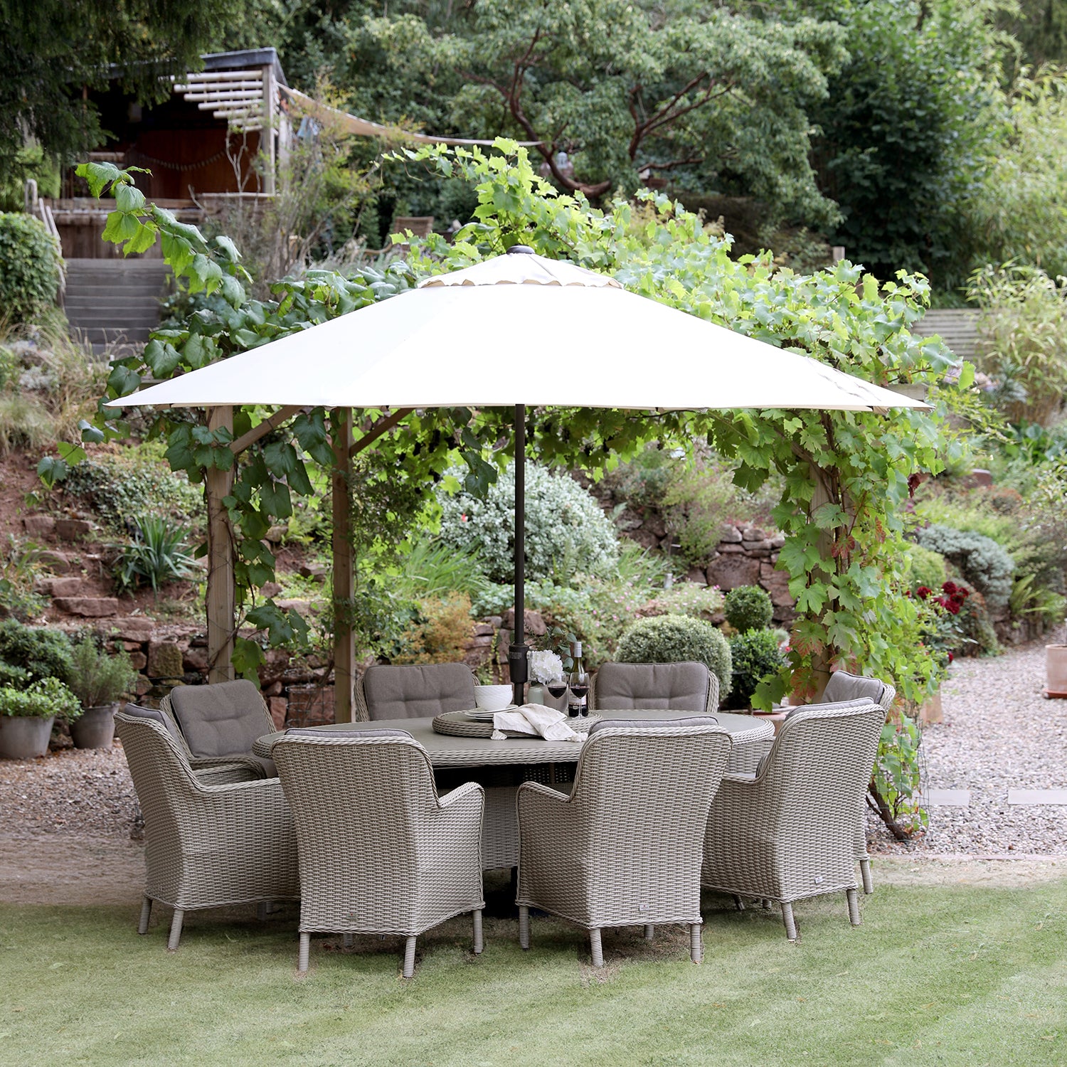 Cassano 8 Seat Oval Dining Set with Parasol and Lazy Susan